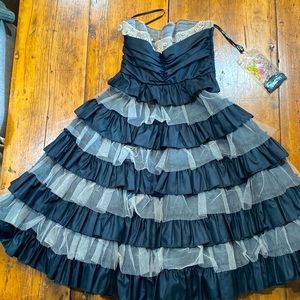 Betsey Johnson evening dress size 0